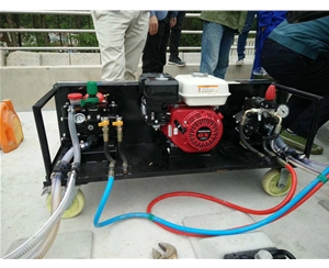 乳化瀝青噴涂機(jī)